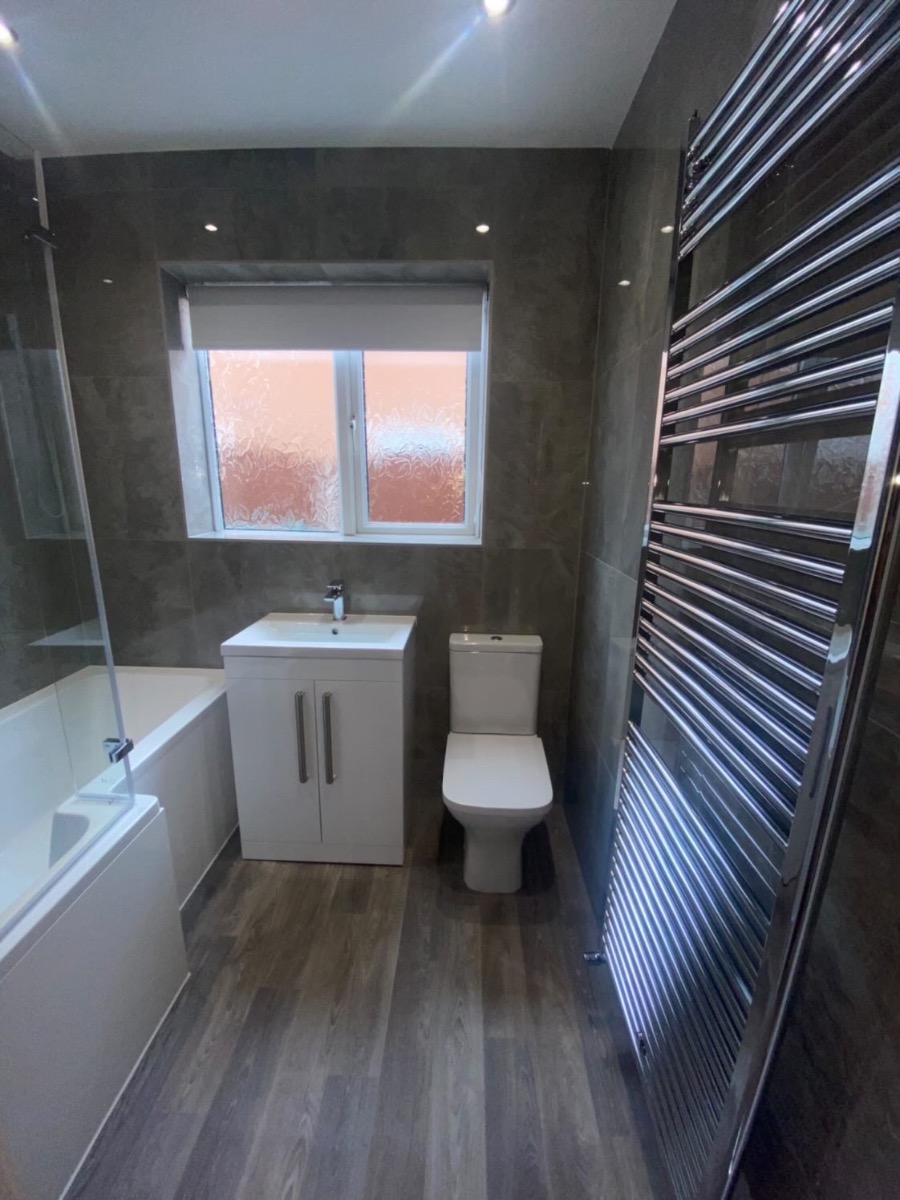 Bathroom Fitter: Image 2