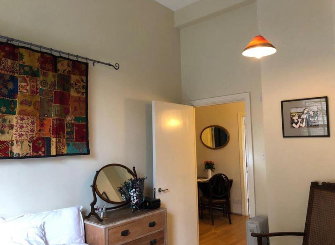 Painter and Decorator: Image 6