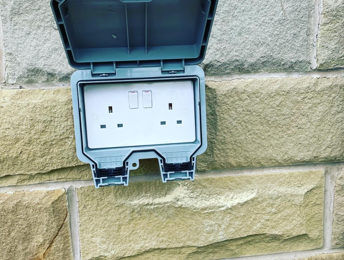 Electrician: Image 53
