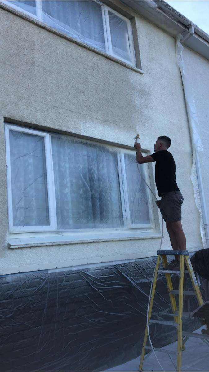Painter and Decorator: Image 1