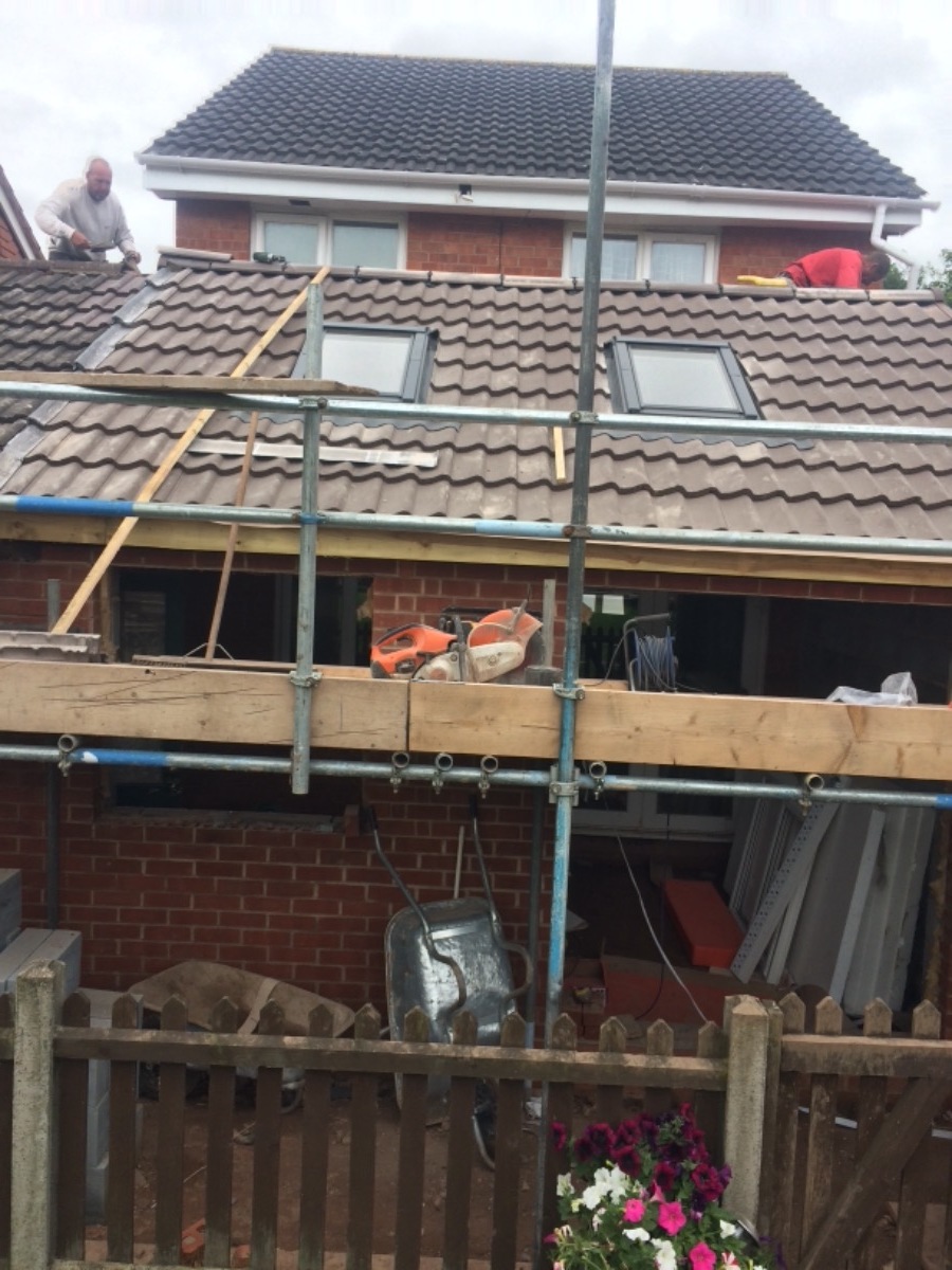Builder: Image 1