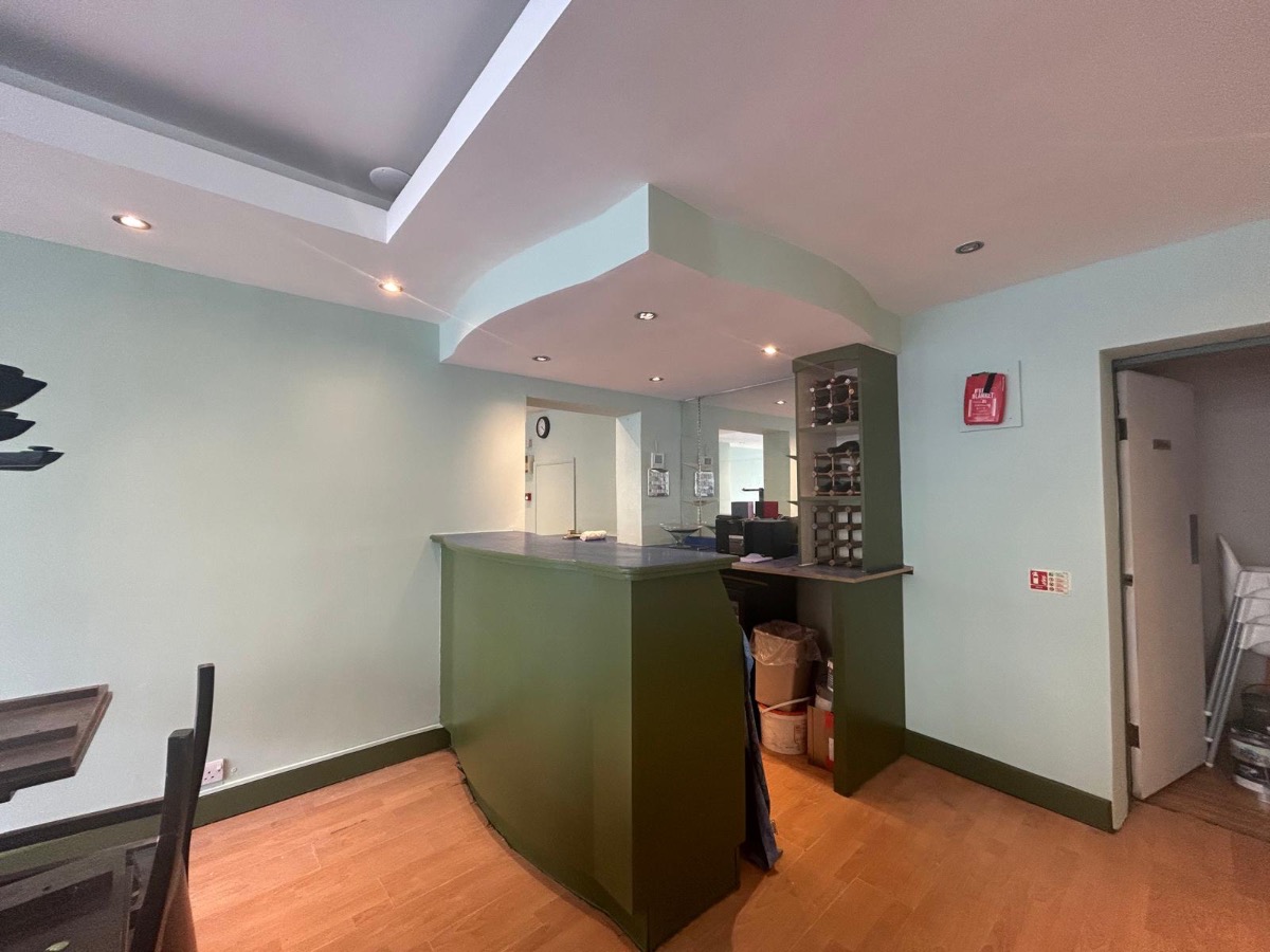 Painter and Decorator: Image 9