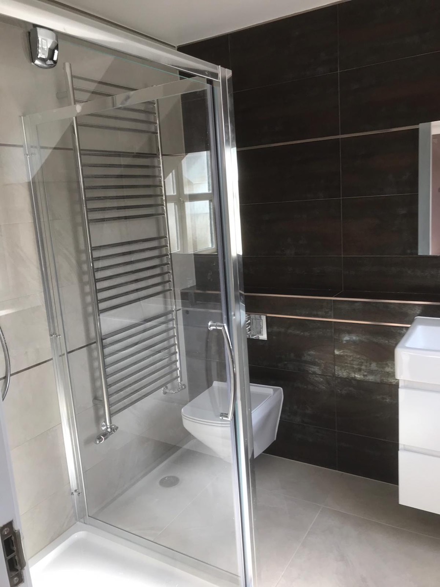 Builder: Image 92