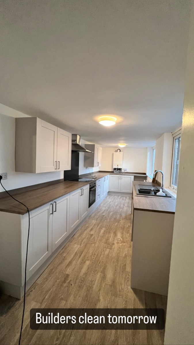 Kitchen Fitter: Image 9