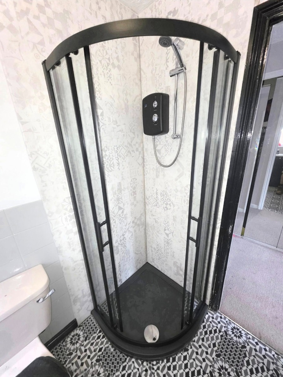Bathroom Fitter: Image 36