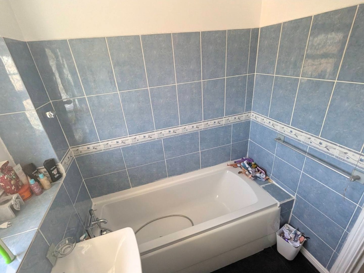 Bathroom Fitter: Image 21