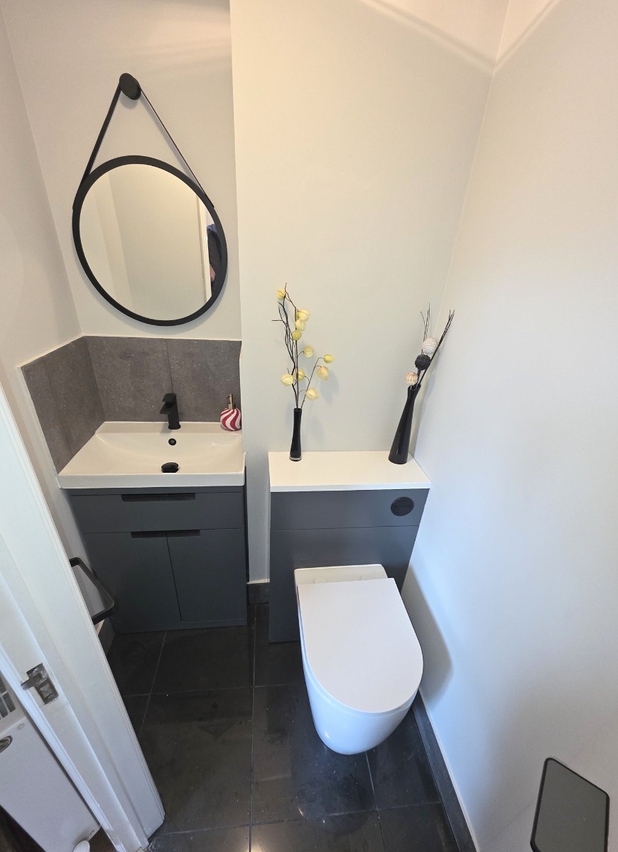 Bathroom Fitter: Image 2