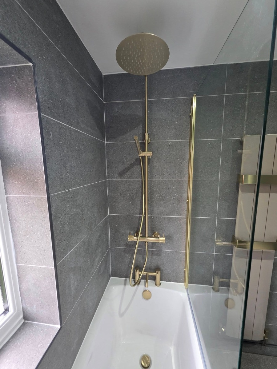 Bathroom Fitter: Image 33