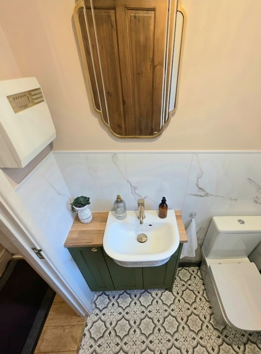 Bathroom Fitter: Image 18