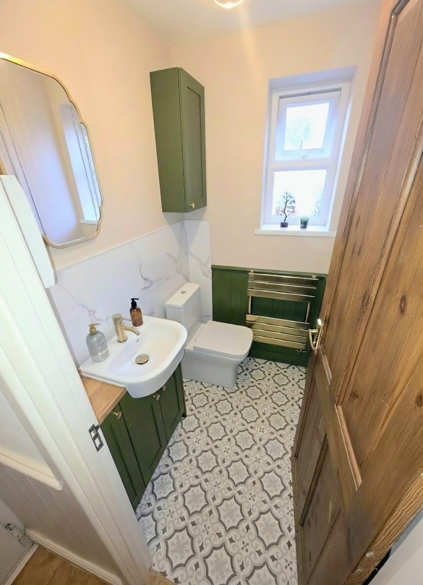 Bathroom Fitter: Image 22