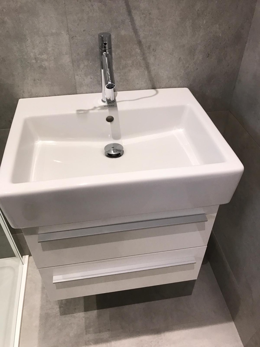 Builder: Image 80