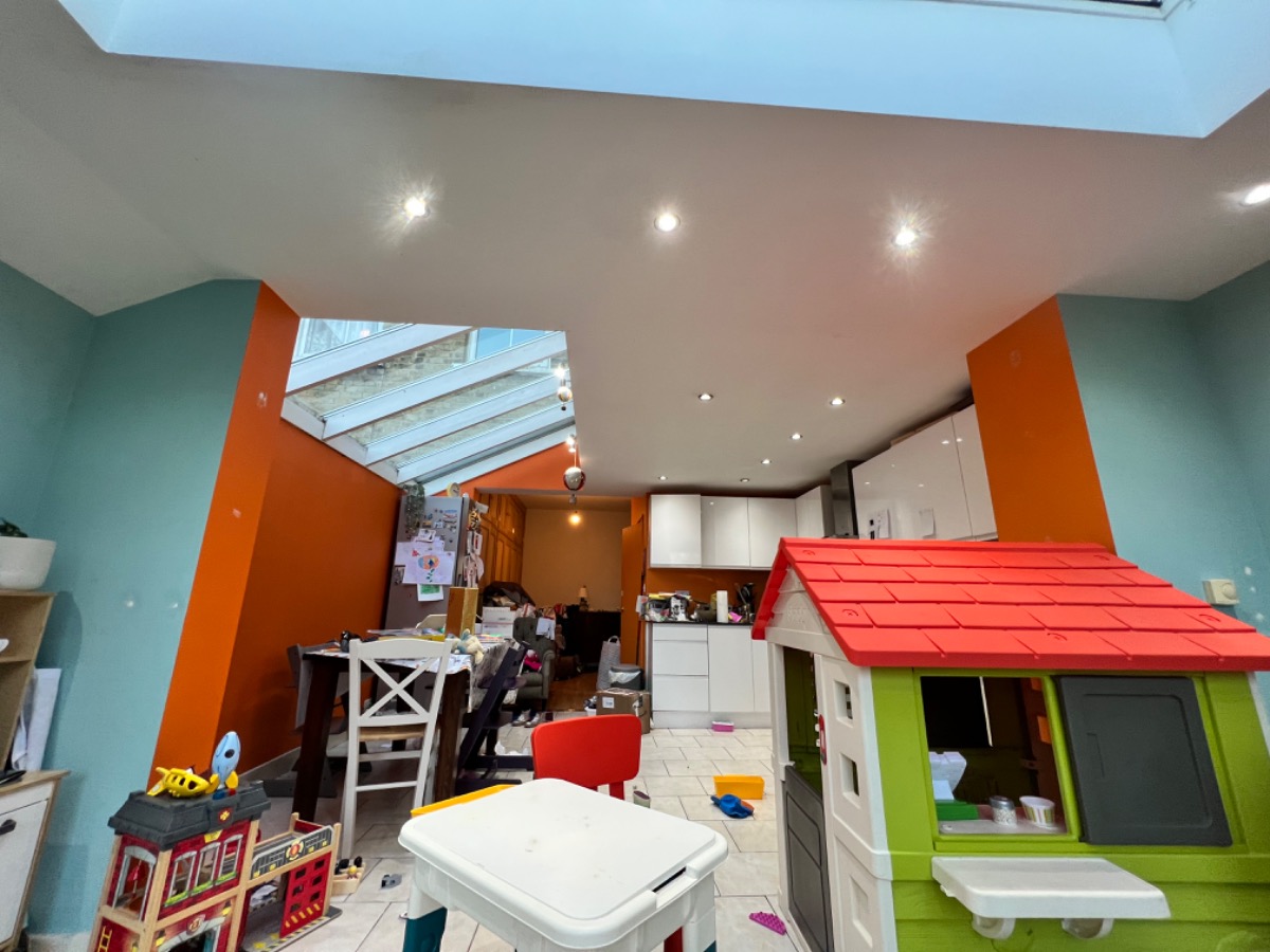 Company: Image 1