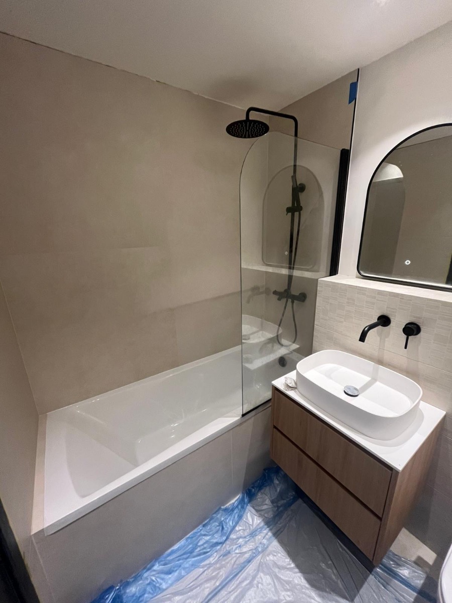 Bathroom Fitter: Image 28