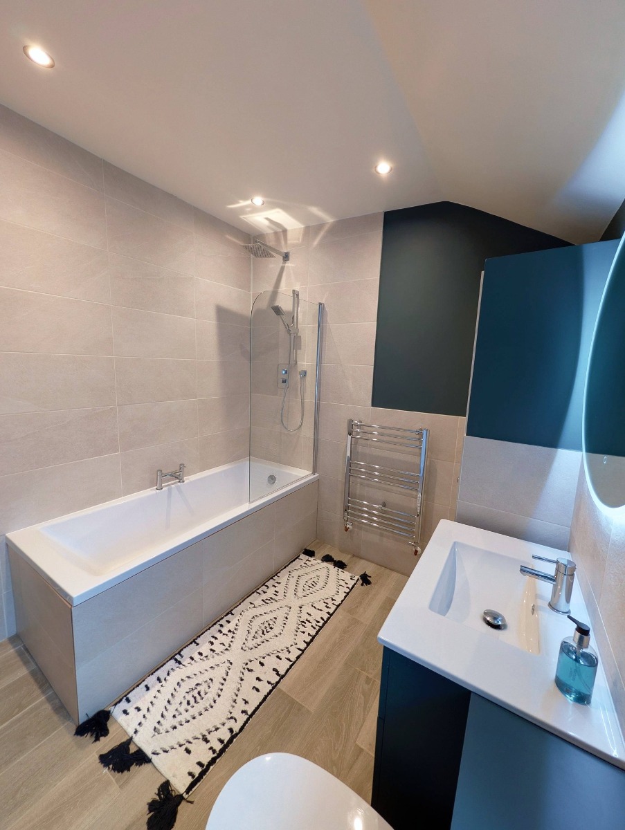 Bathroom Fitter: Image 40