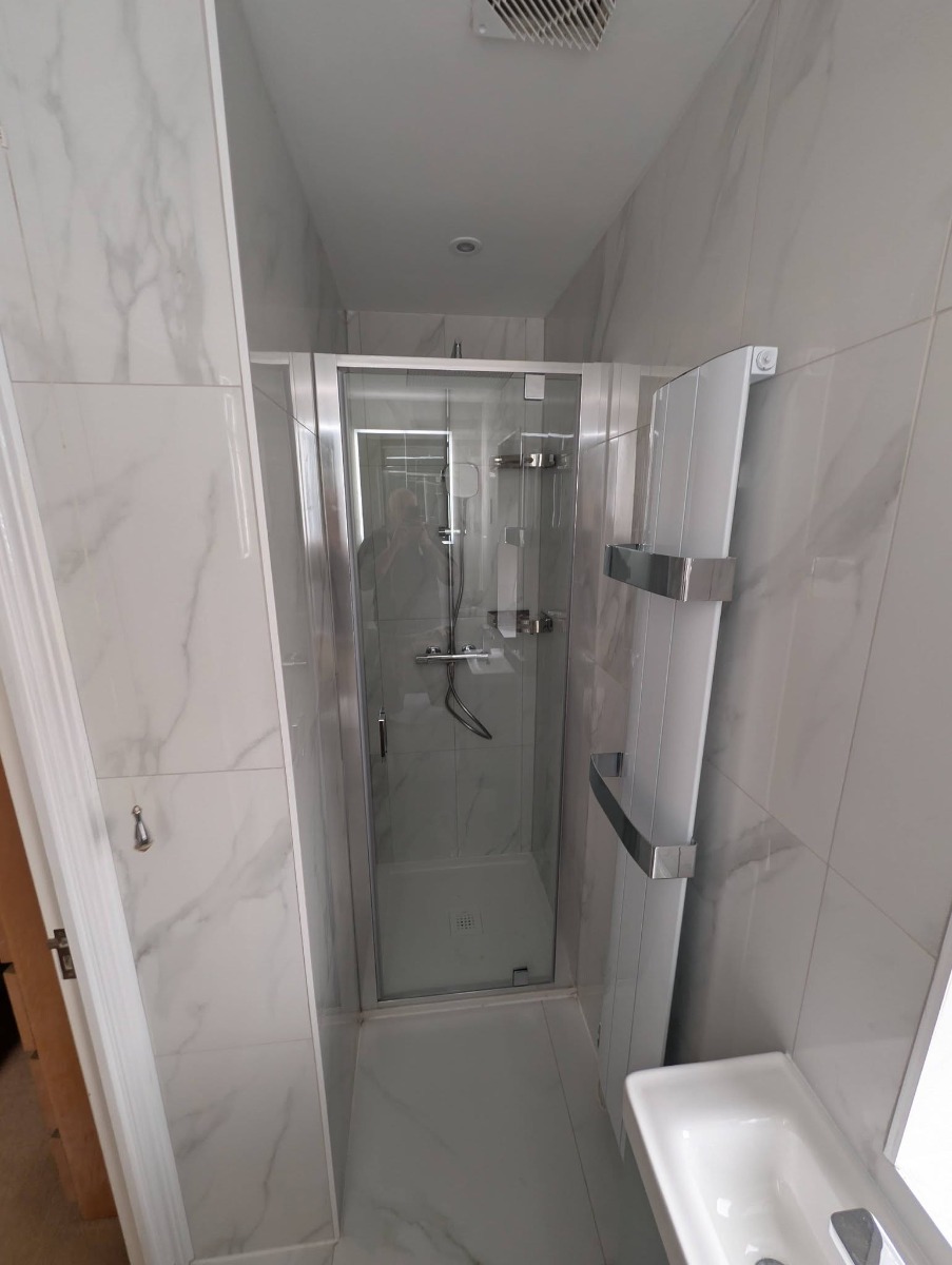 Bathroom Fitter: Image 1