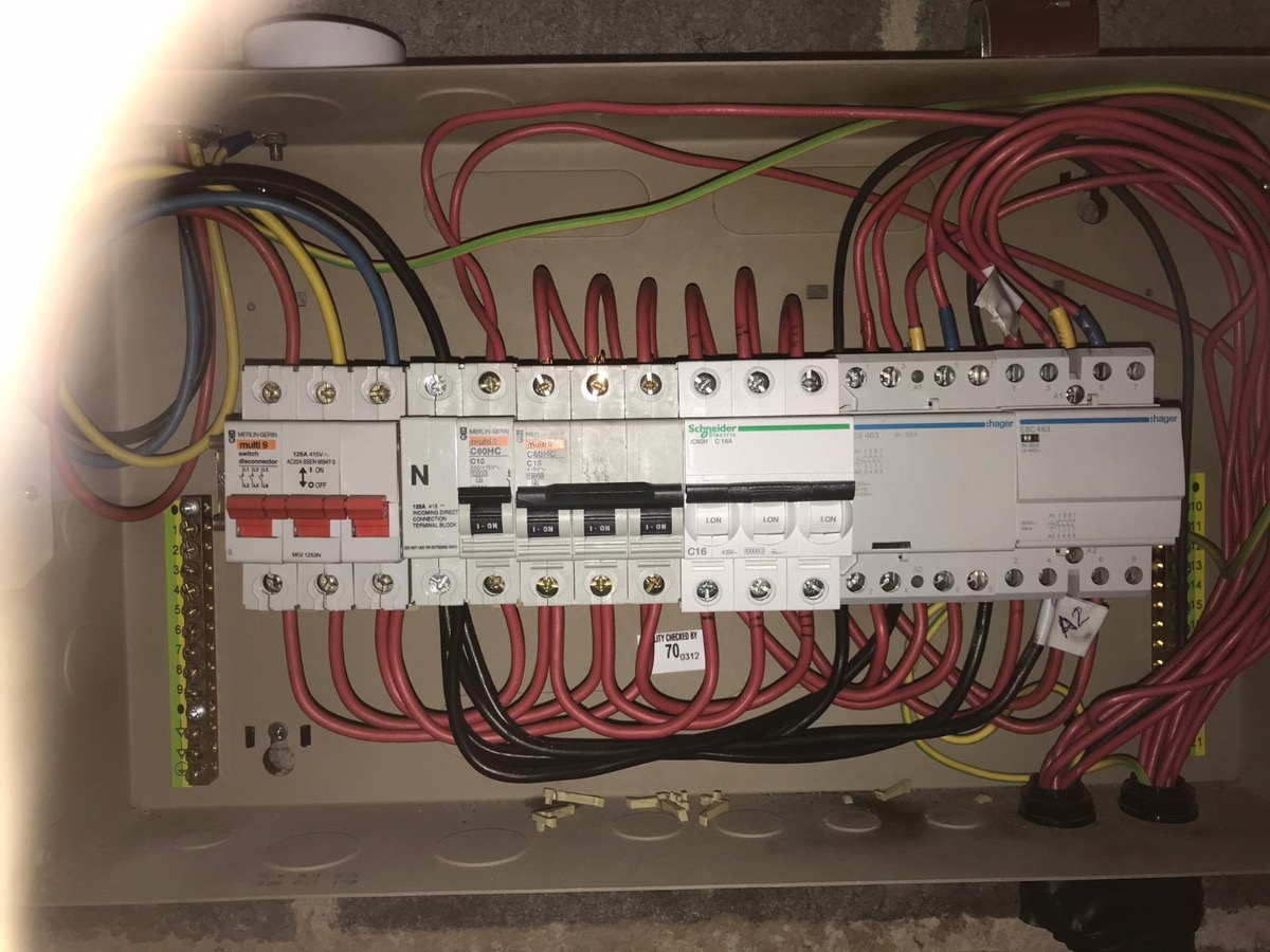 Electrician: Image 17