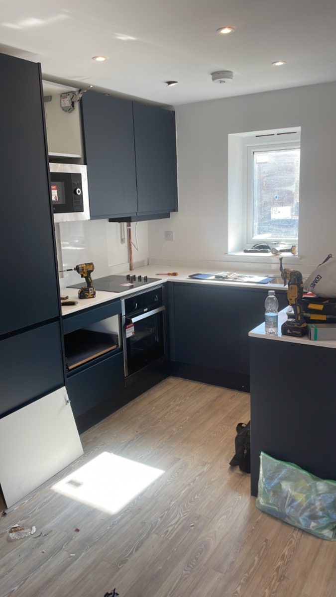 Kitchen Fitter: Image 1