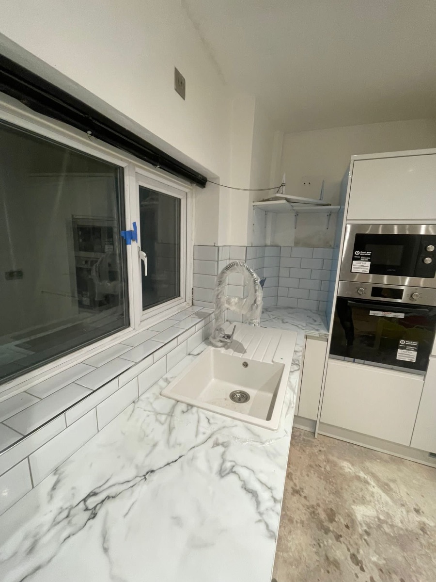 Kitchen Fitter: Image 18