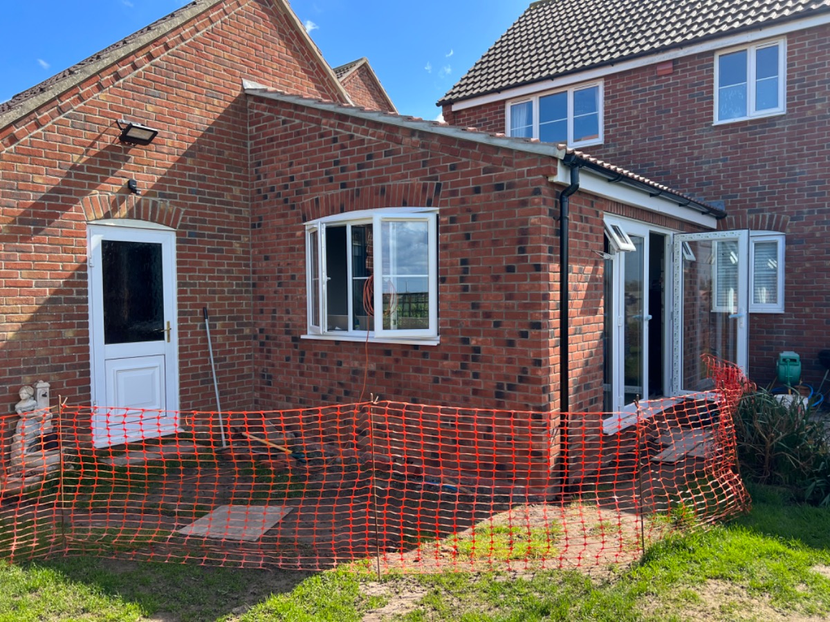 Builder: Image 1