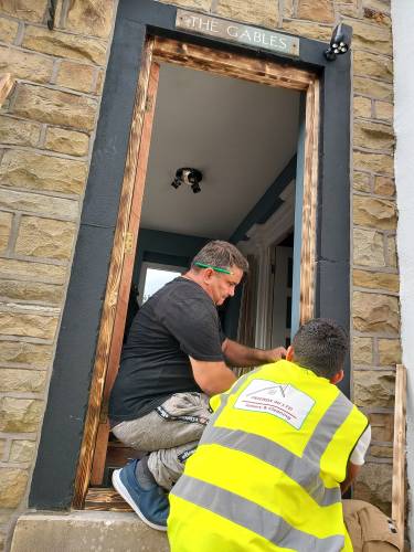 Door Fitter: Image 6