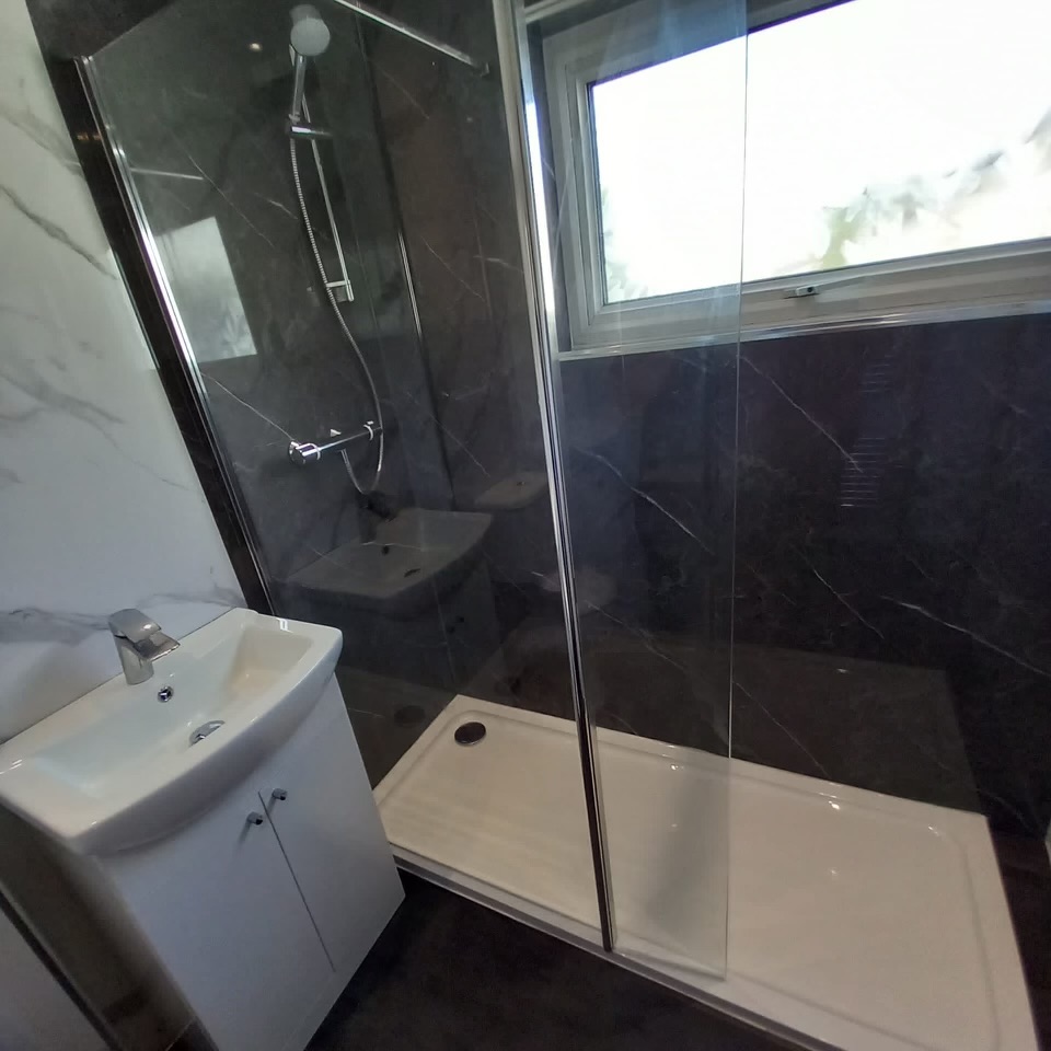 Bathroom Fitter: Image 4