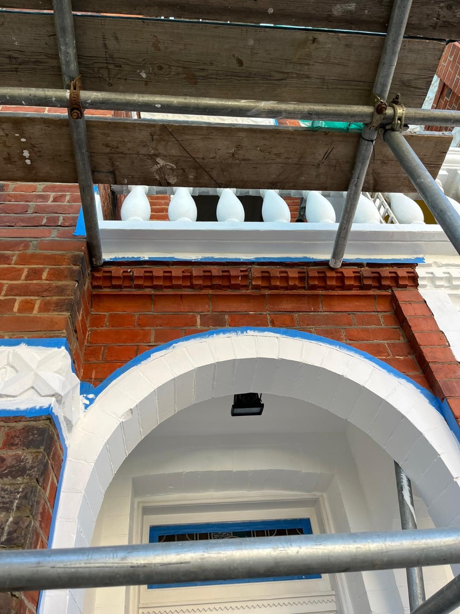 Painter and Decorator: Image 6