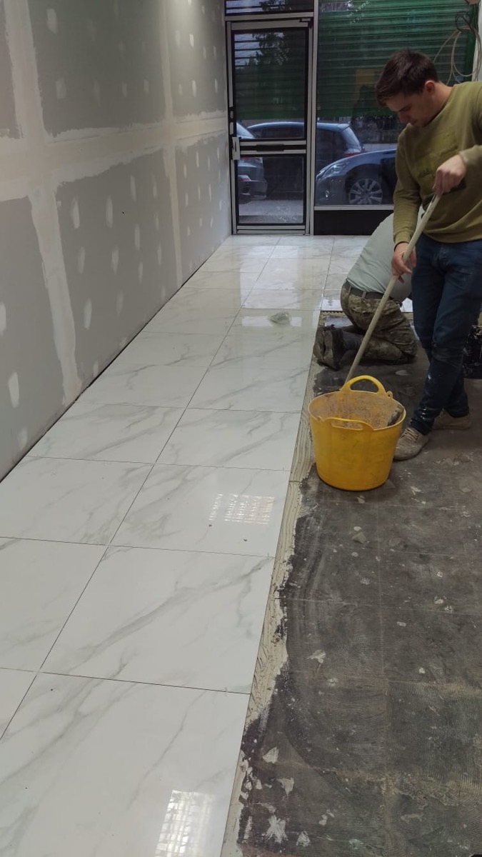 Builder: Image 17