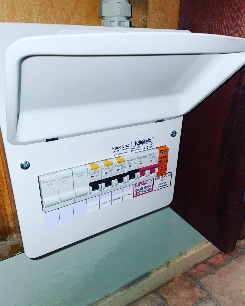 Electrician: Image 61