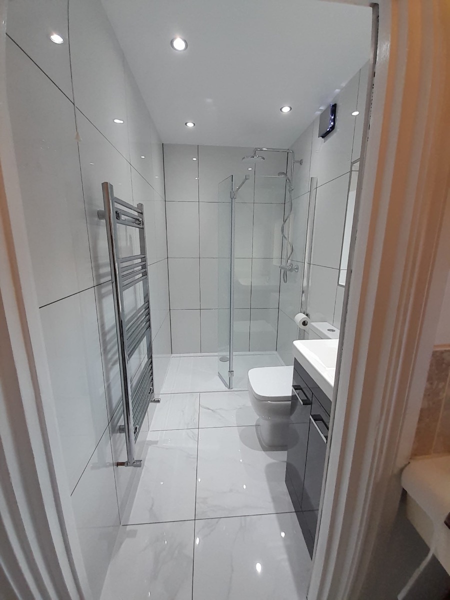 Bathroom Fitter: Image 31