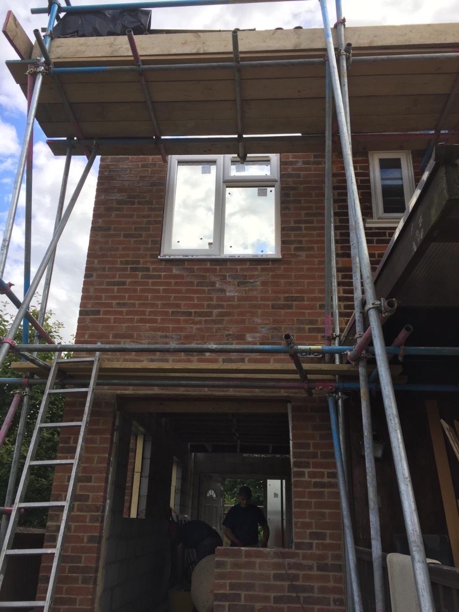 Builder: Image 28