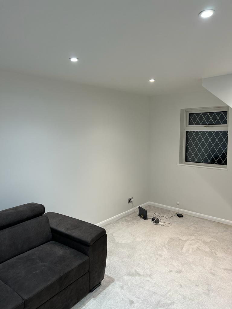 Painter and Decorator: Image 1