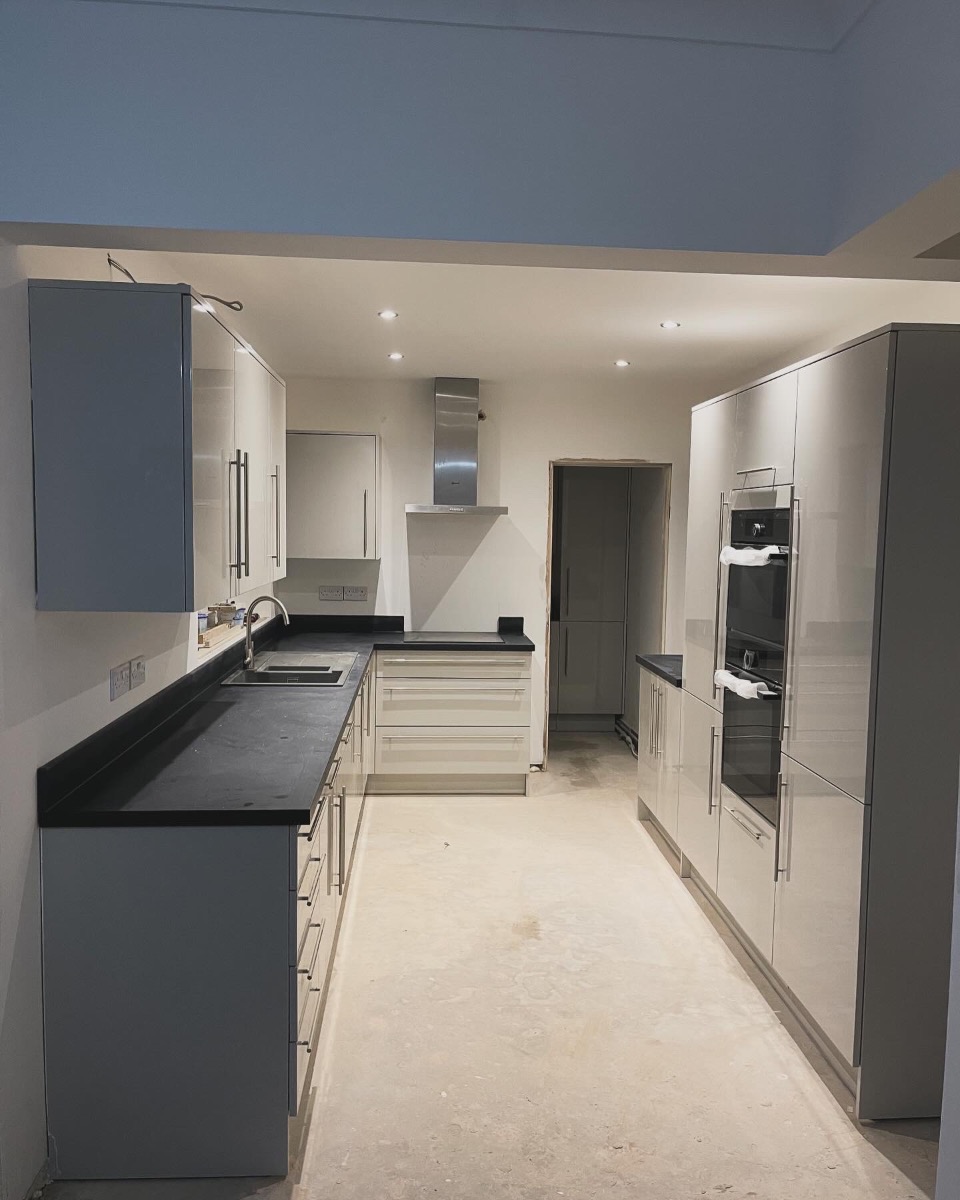 Kitchen Fitter: Image 3