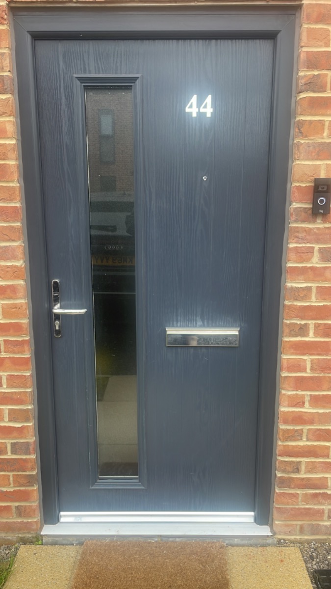 Door Fitter: Image 2