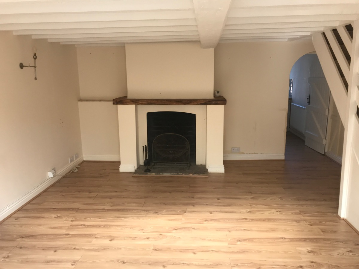Painter and Decorator: Image 1