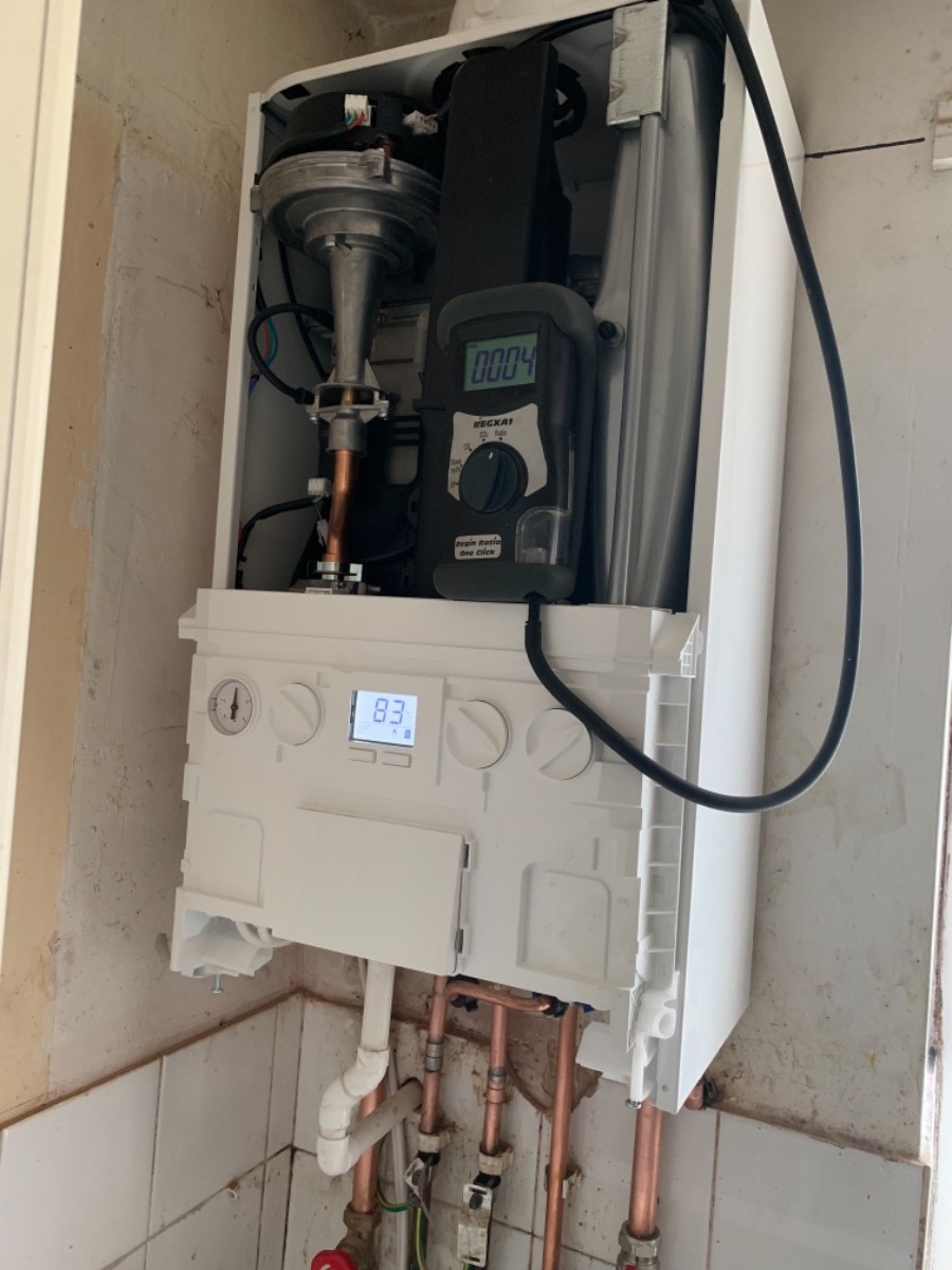 Heating Engineer: Image 2