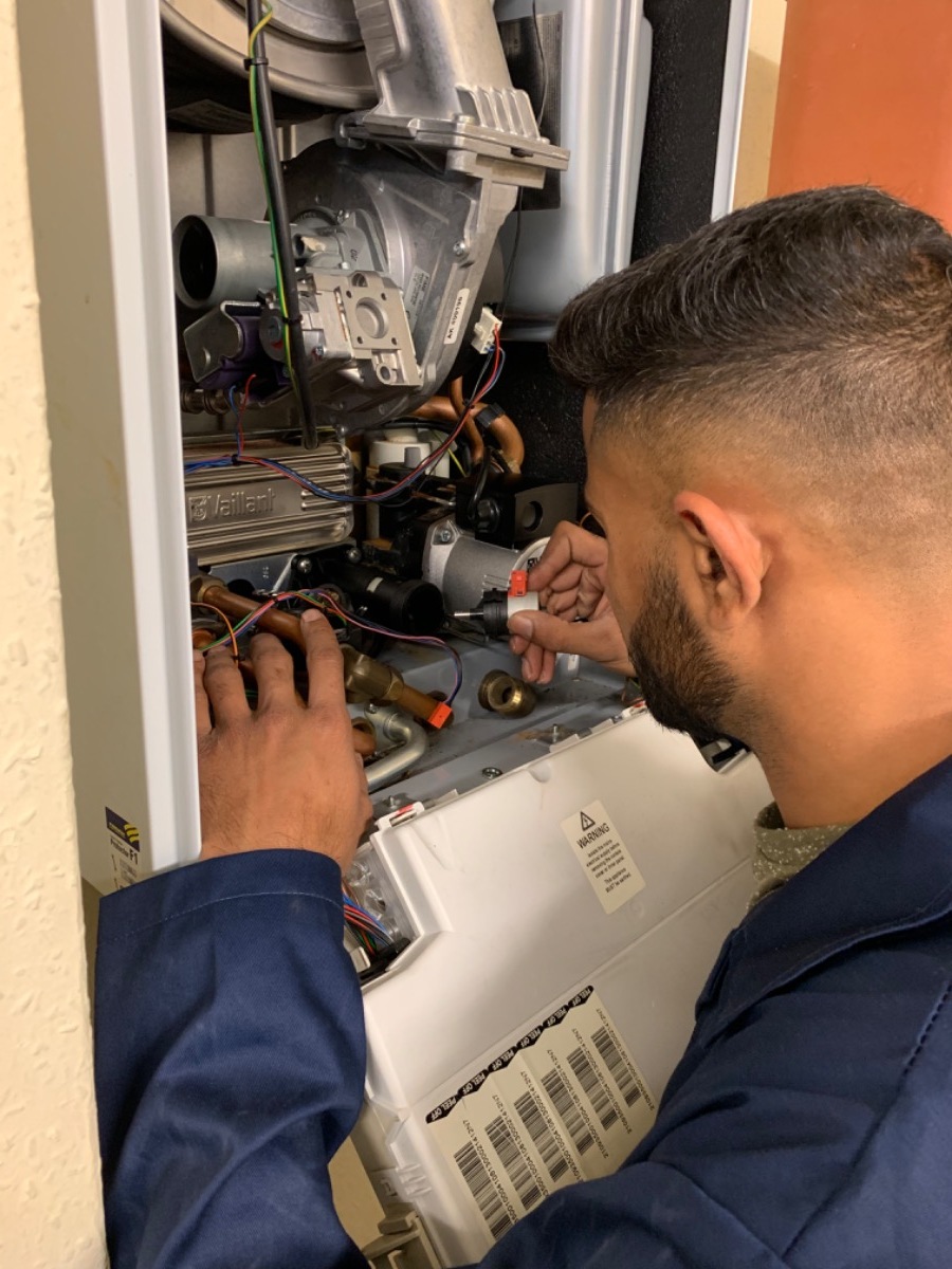 Heating Engineer: Image 1