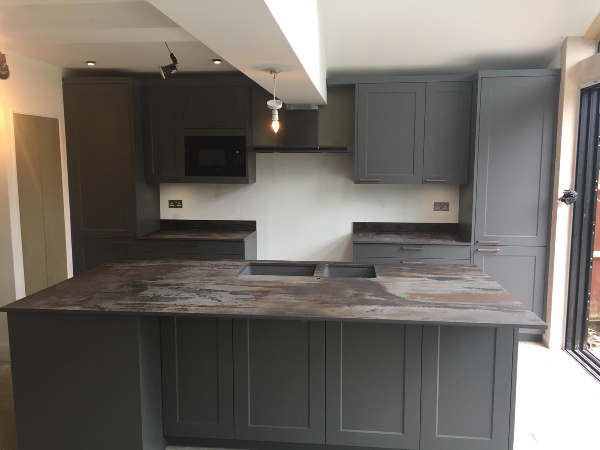 Builder: Image 128