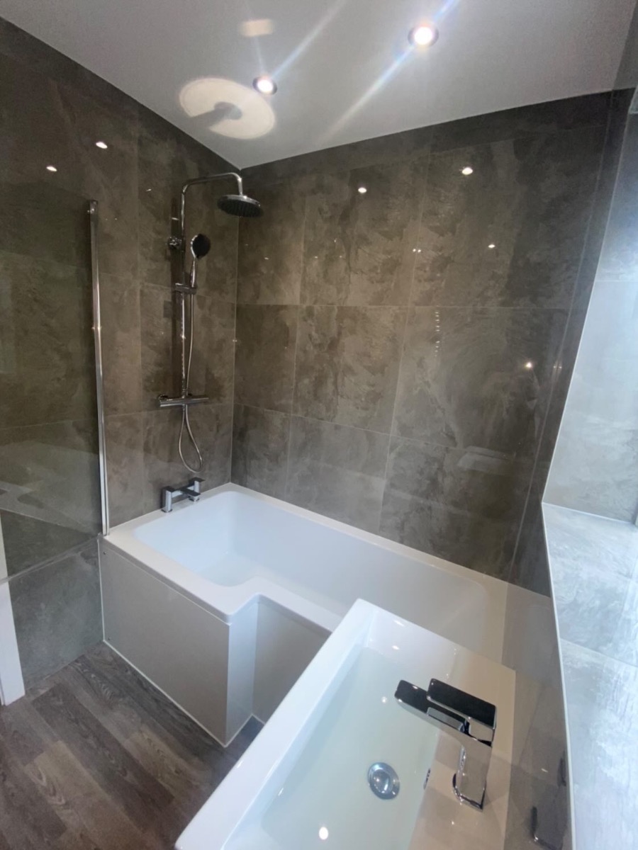 Bathroom Fitter: Image 1