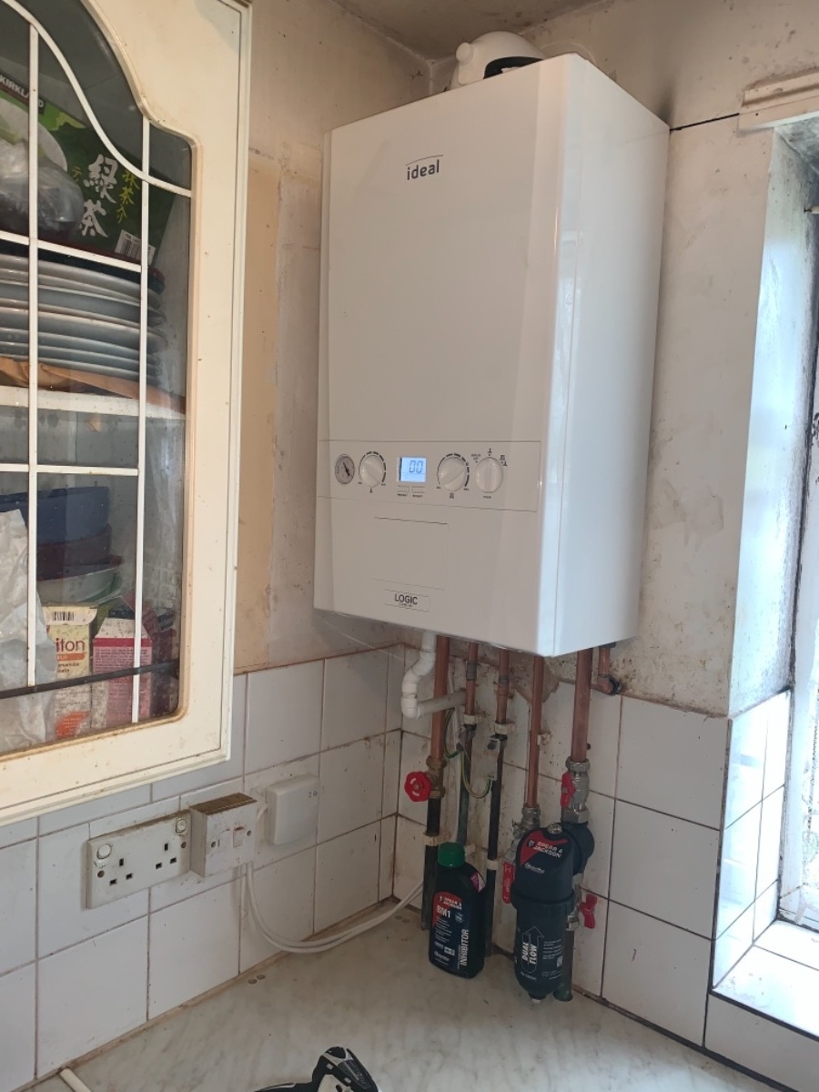 Heating Engineer: Image 3