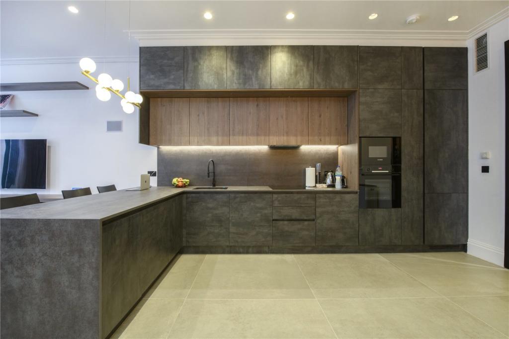 Carpenter and Joiner: Image 3