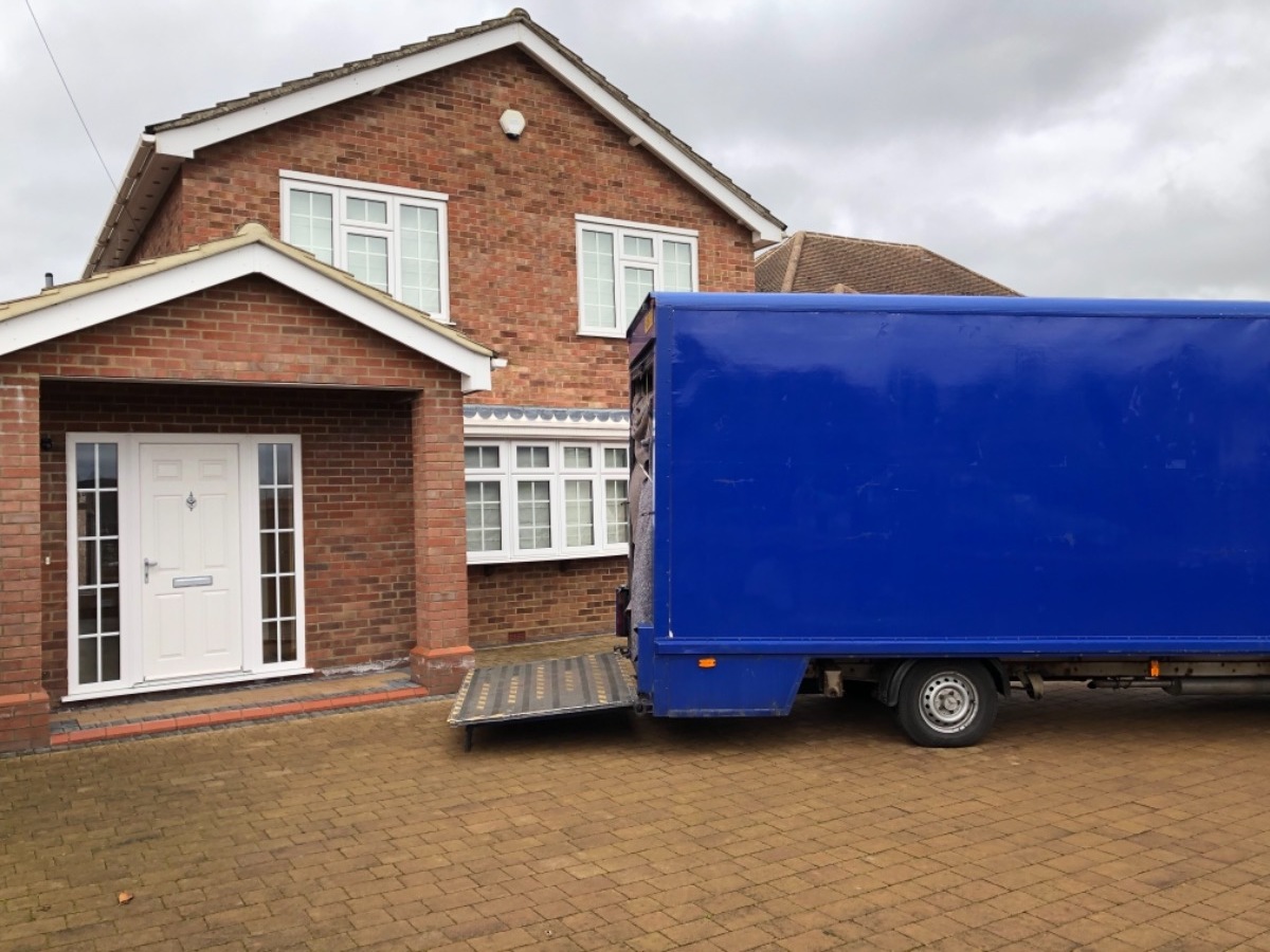 Removals and Storage: Image 3