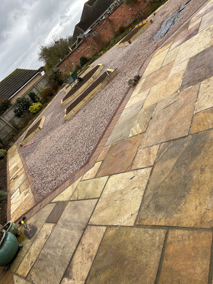 Landscaper: Image 1