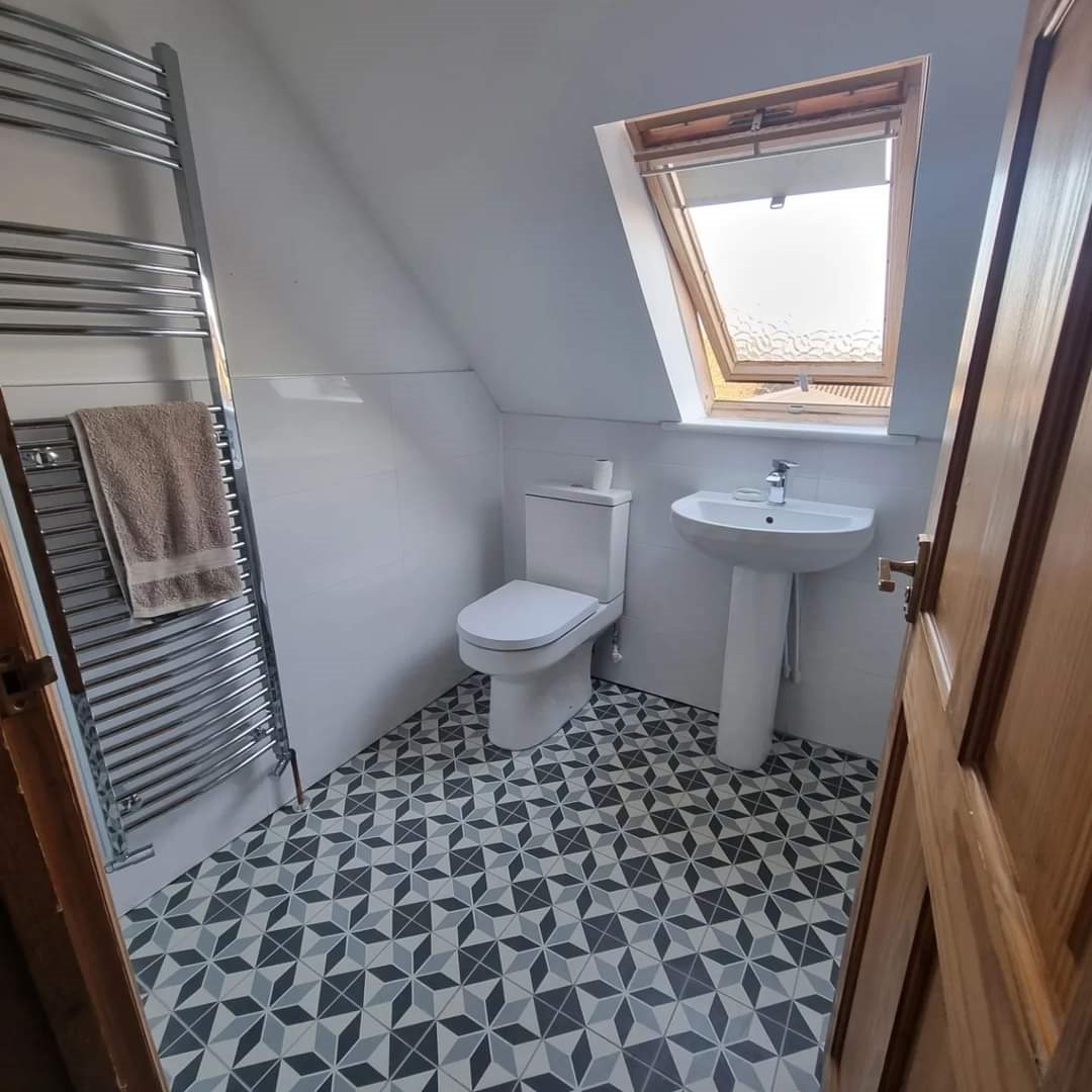 Bathroom Fitter: Image 41