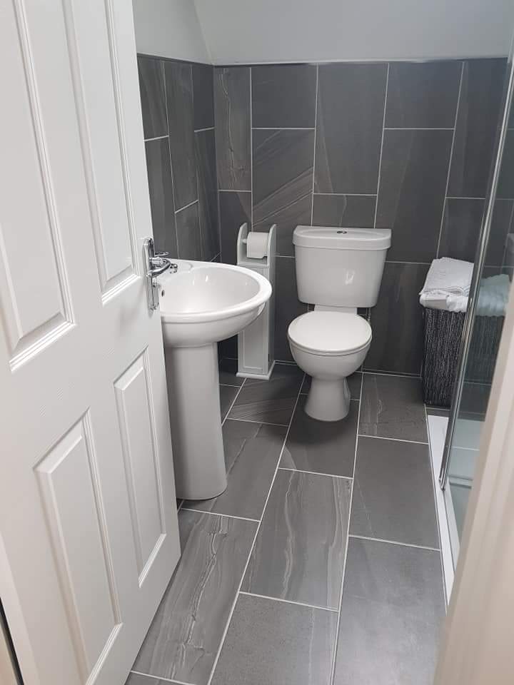Bathroom Fitter: Image 9
