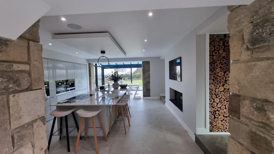 Painter and Decorator: Image 11