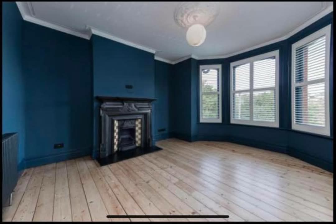 Painter and Decorator: Image 40