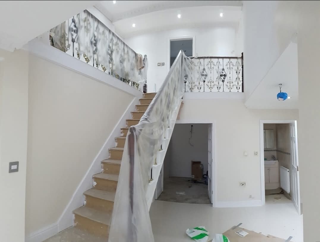 Painter and Decorator: Image 45