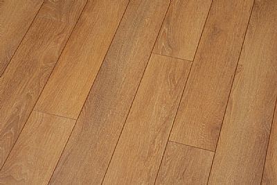 Carpenter and Joiner: Image 1 – Laminate Floor Installation