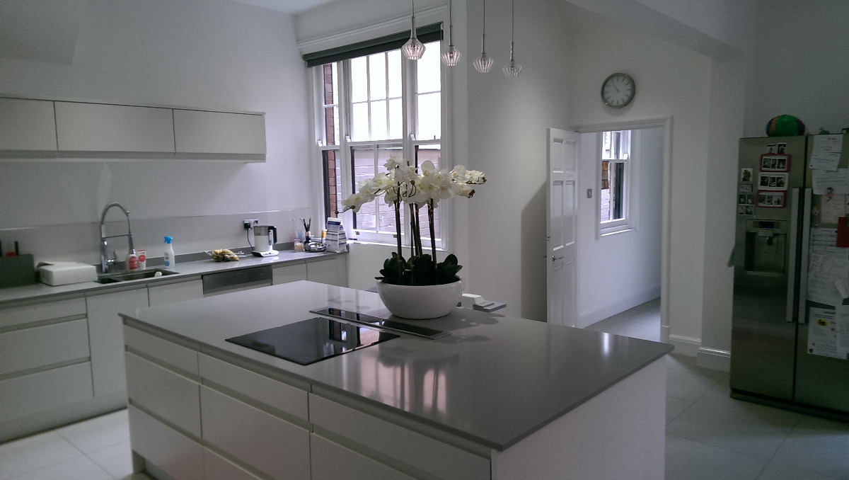 Painter and Decorator: Image 1