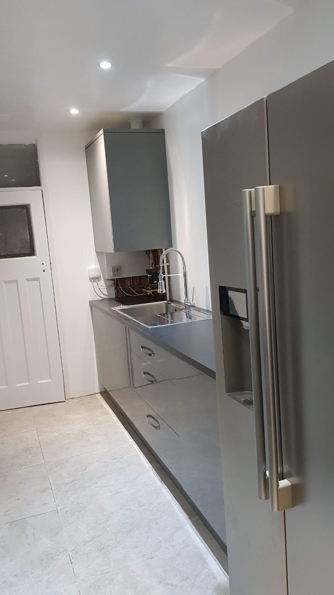 Kitchen Fitter: Image 2